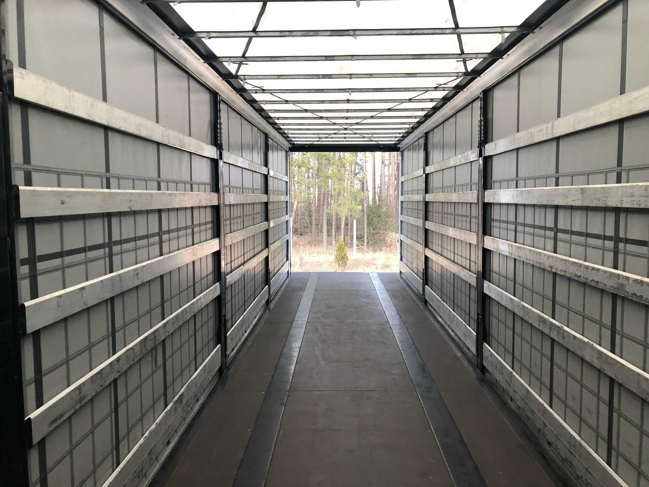 Krone 2023 rok, 93 m3,waga 6200 kg,Certyfikat XL, Multilock, z Niemiec - Semi-remorque rideaux coulissants: photos 4 Krone 2023 rok, 93 m3,waga 6200 kg,Certyfikat XL, Multilock, z Niemiec - Semi-remorque rideaux coulissants: photos 4