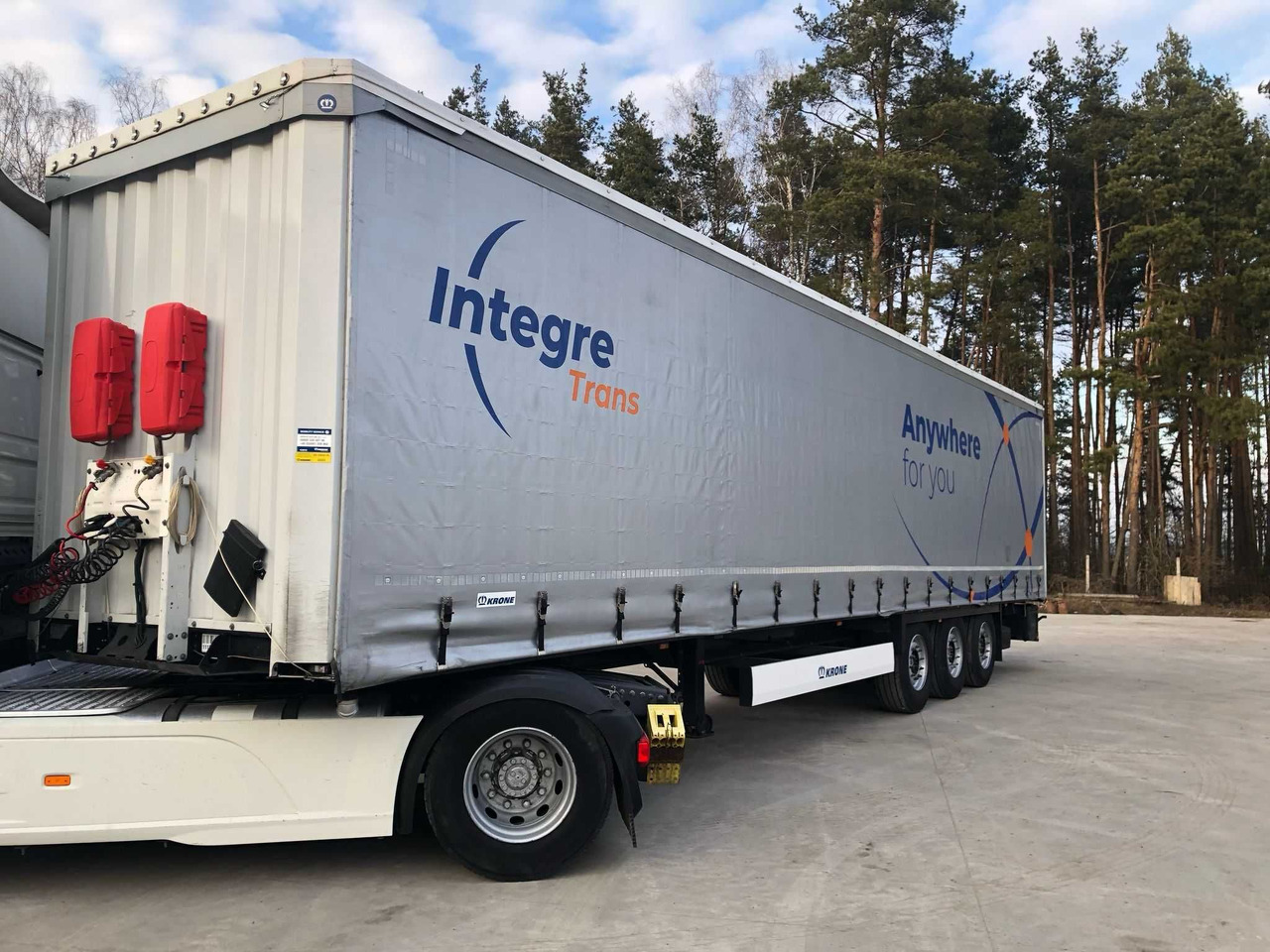 Krone 2023 rok, 93 m3,waga 6200 kg,Certyfikat XL, Multilock, z Niemiec - Semi-remorque rideaux coulissants: photos 1 Krone 2023 rok, 93 m3,waga 6200 kg,Certyfikat XL, Multilock, z Niemiec - Semi-remorque rideaux coulissants: photos 1