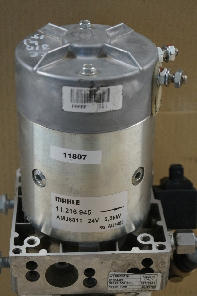Jungheinrich 51064221 | Pump unit 24V 2,2KW Mahle AMJ5811 Pump motor 51056970 Pump unit 24V 2,2KW Mahle AMJ5811 Pump motor 51056970 Tank 16146890 Valve block 51305972 for ECE310 year 2015 - Pompe hydraulique pour Matériel de manutention: photos 2 Jungheinrich 51064221 | Pump unit 24V 2,2KW Mahle AMJ5811 Pump motor 51056970 Pump unit 24V 2,2KW Mahle AMJ5811 Pump motor 51056970 Tank 16146890 Valve block 51305972 for ECE310 year 2015 - Pompe hydraulique pour Matériel de manutention: photos 2