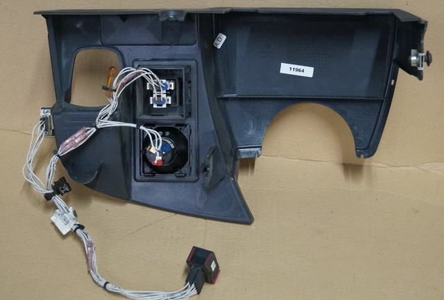 Jungheinrich 51212750 | Dashboard including ignition switch and LED battery indi - Panel de instrumentos pour Matériel de manutention: photos 2 Jungheinrich 51212750 | Dashboard including ignition switch and LED battery indi - Panel de instrumentos pour Matériel de manutention: photos 2