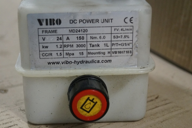 Jungheinrich 51773808 | Pump unit VIBO MD24120 24V 1,2Kw for EJE M13 Pump unit VIBO MD24120 24V 1,2Kw for EJE M13 - Pompe hydraulique pour Matériel de manutention: photos 3 Jungheinrich 51773808 | Pump unit VIBO MD24120 24V 1,2Kw for EJE M13 Pump unit VIBO MD24120 24V 1,2Kw for EJE M13 - Pompe hydraulique pour Matériel de manutention: photos 3