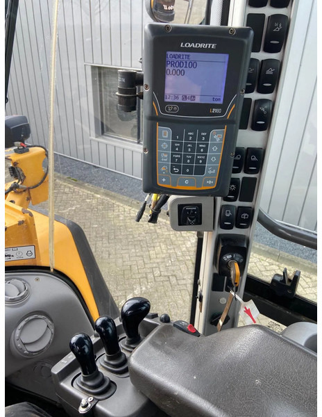 Chargeuse sur pneus Volvo L180 G: photos 10