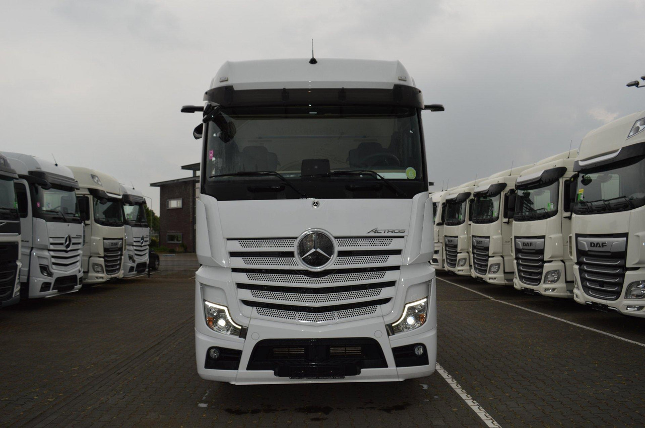 Mercedes-Benz Actros 5 1845 BigSpace - Tracteur routier: photos 2 Mercedes-Benz Actros 5 1845 BigSpace - Tracteur routier: photos 2