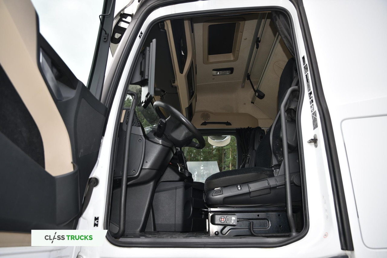 Tracteur routier Mercedes-Benz Actros 5 1845 BigSpace: photos 8 Tracteur routier Mercedes-Benz Actros 5 1845 BigSpace: photos 8