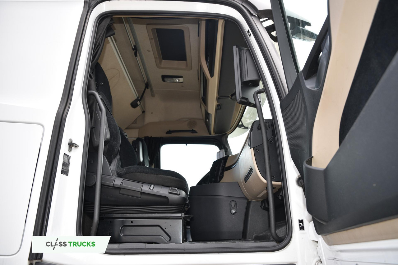 Tracteur routier Mercedes-Benz Actros 5 1845 BigSpace: photos 9 Tracteur routier Mercedes-Benz Actros 5 1845 BigSpace: photos 9