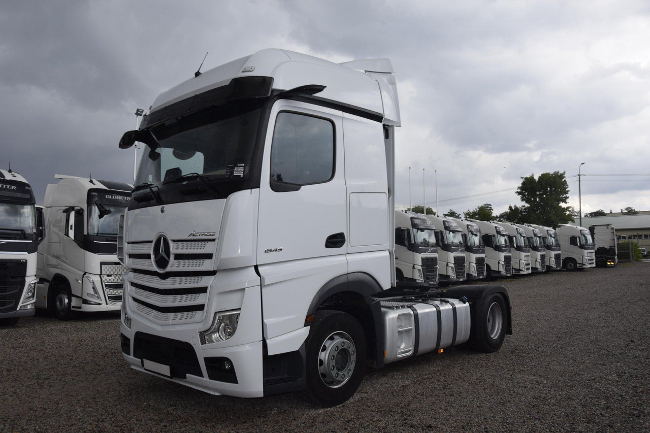Mercedes-Benz Actros 5 1845 BigSpace - Tracteur routier: photos 1 Mercedes-Benz Actros 5 1845 BigSpace - Tracteur routier: photos 1