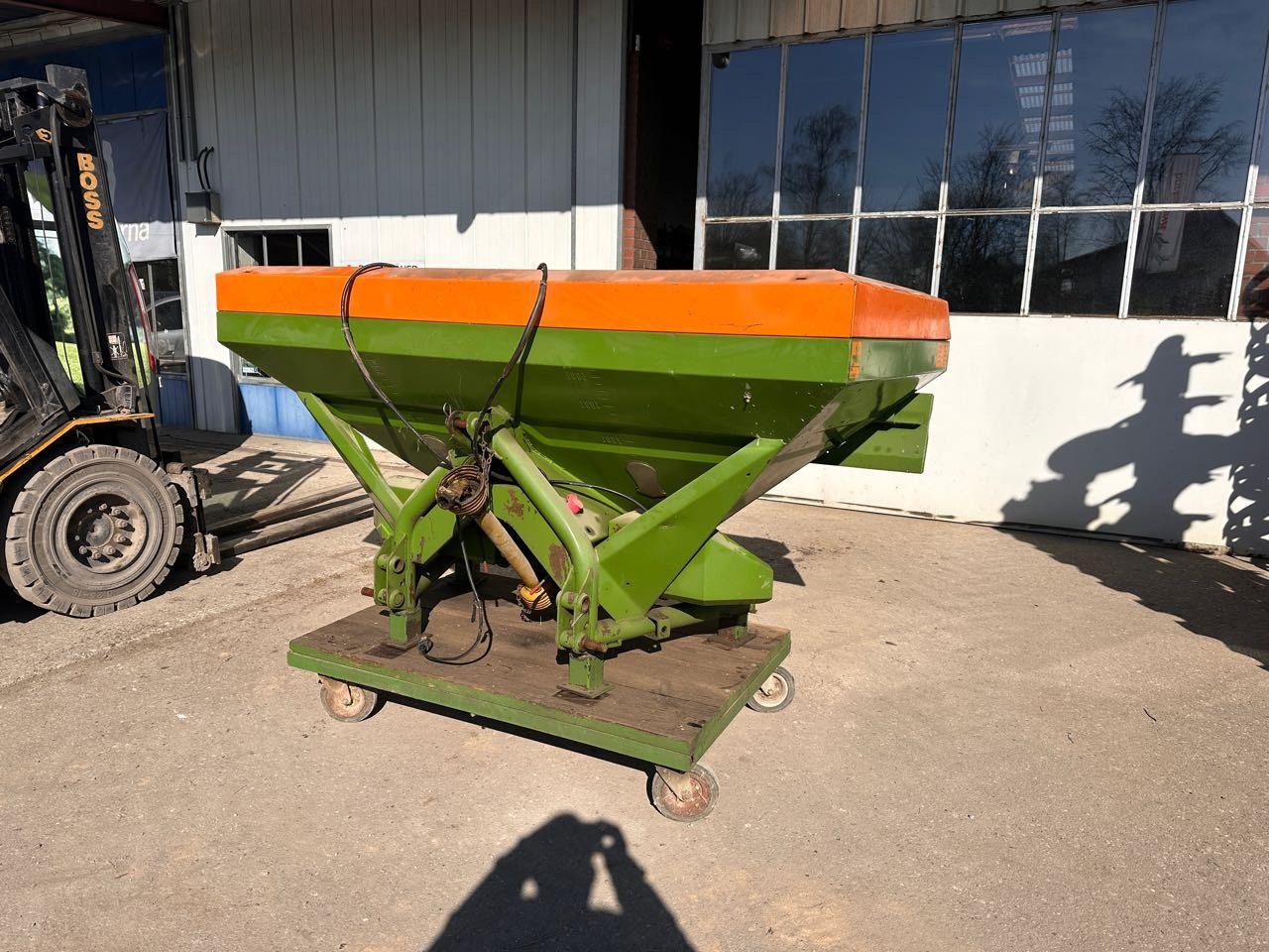 Amazone ZA-U 1001 - Distributeur d'engrais: photos 3 Amazone ZA-U 1001 - Distributeur d'engrais: photos 3