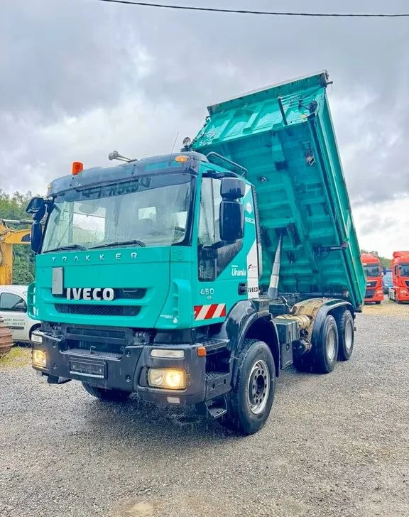 Iveco TRAKKER 450 6x4 WYWROTKA MELLER | EURO 5 | MANUAL | KLIMA | RETARDER | PRZEBIEG 364 000km ! - Camion benne: photos 3 Iveco TRAKKER 450 6x4 WYWROTKA MELLER | EURO 5 | MANUAL | KLIMA | RETARDER | PRZEBIEG 364 000km ! - Camion benne: photos 3