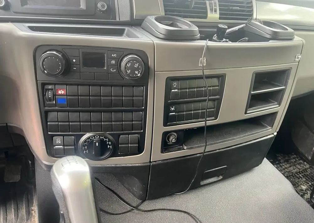 MAN TGS 41.460 8x8 • Meiller • Muldenkipper • Allrad • Euro 6d • Przebieg: 85 000 km - Camion benne: photos 5 MAN TGS 41.460 8x8 • Meiller • Muldenkipper • Allrad • Euro 6d • Przebieg: 85 000 km - Camion benne: photos 5