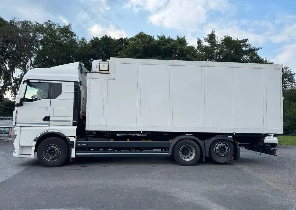 MAN TGX 26.470 – chłodnia / Automatyczna skrzynia / Euro 6c / Retarder /6x2 /Zawieszenie pneumatyczne - Camion frigorifique: photos 4 MAN TGX 26.470 – chłodnia / Automatyczna skrzynia / Euro 6c / Retarder /6x2 /Zawieszenie pneumatyczne - Camion frigorifique: photos 4