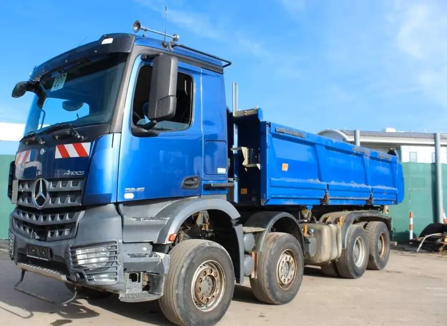 Mercedes-Benz 3245 | 8x4 | Wywrotka 3-stronna Meiller | Retarder | Bordmatik | Euro 6 | Klima | 308 798 km - Camion benne: photos 2 Mercedes-Benz 3245 | 8x4 | Wywrotka 3-stronna Meiller | Retarder | Bordmatik | Euro 6 | Klima | 308 798 km - Camion benne: photos 2