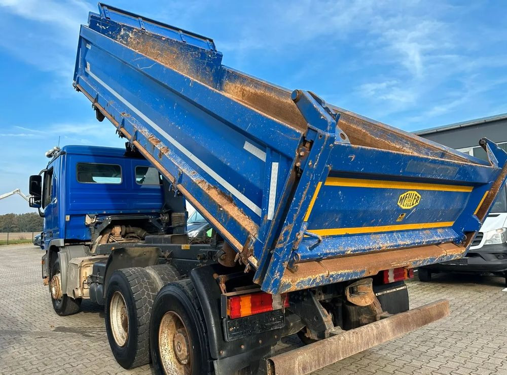 Mercedes-Benz Actros 2636 I Wywrotka trójstronna Meiller I Bordmatik I 6x4 I Euro 5 I Retarder I - Camion benne: photos 4 Mercedes-Benz Actros 2636 I Wywrotka trójstronna Meiller I Bordmatik I 6x4 I Euro 5 I Retarder I - Camion benne: photos 4