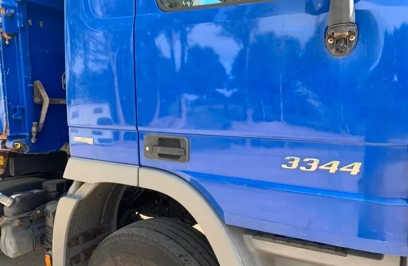 Mercedes-Benz Actros 3344 6x4 / Wywrotka trójstronna Miller / Euro 5 / - Camion benne: photos 4 Mercedes-Benz Actros 3344 6x4 / Wywrotka trójstronna Miller / Euro 5 / - Camion benne: photos 4