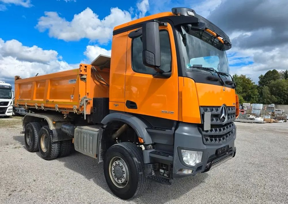Mercedes-Benz Arocs 3345 6x6 Allrad / Bordmatic – Wywrotka Dautel | 449 KM | - Camion benne: photos 2 Mercedes-Benz Arocs 3345 6x6 Allrad / Bordmatic – Wywrotka Dautel | 449 KM | - Camion benne: photos 2