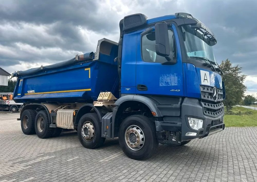 Mercedes-Benz Arocs 4142 | Wywrotka Schmitz | 8x4 | Euro 6 | Klima | Retarder | 242 598 km - Camion benne: photos 1 Mercedes-Benz Arocs 4142 | Wywrotka Schmitz | 8x4 | Euro 6 | Klima | Retarder | 242 598 km - Camion benne: photos 1