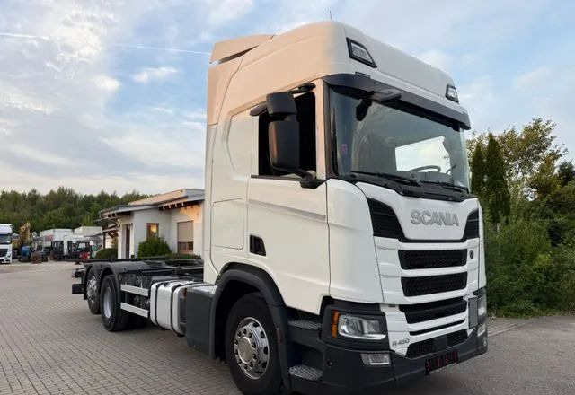 Scania R450 BDF • 6x2 • Euro 6d • Skrętna tylna oś • Retarder • Pod zabudowę • - Châssis cabine: photos 2 Scania R450 BDF • 6x2 • Euro 6d • Skrętna tylna oś • Retarder • Pod zabudowę • - Châssis cabine: photos 2