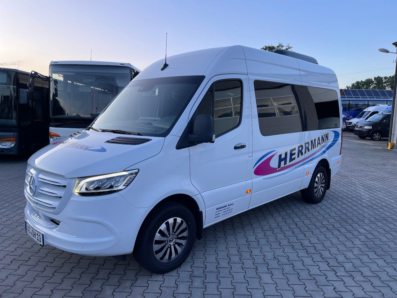 Mercedes-Benz Sprinter Tourer 317 CDI Garantie bis 08.2028 - Minibus, Transport de personnes: photos 1 Mercedes-Benz Sprinter Tourer 317 CDI Garantie bis 08.2028 - Minibus, Transport de personnes: photos 1