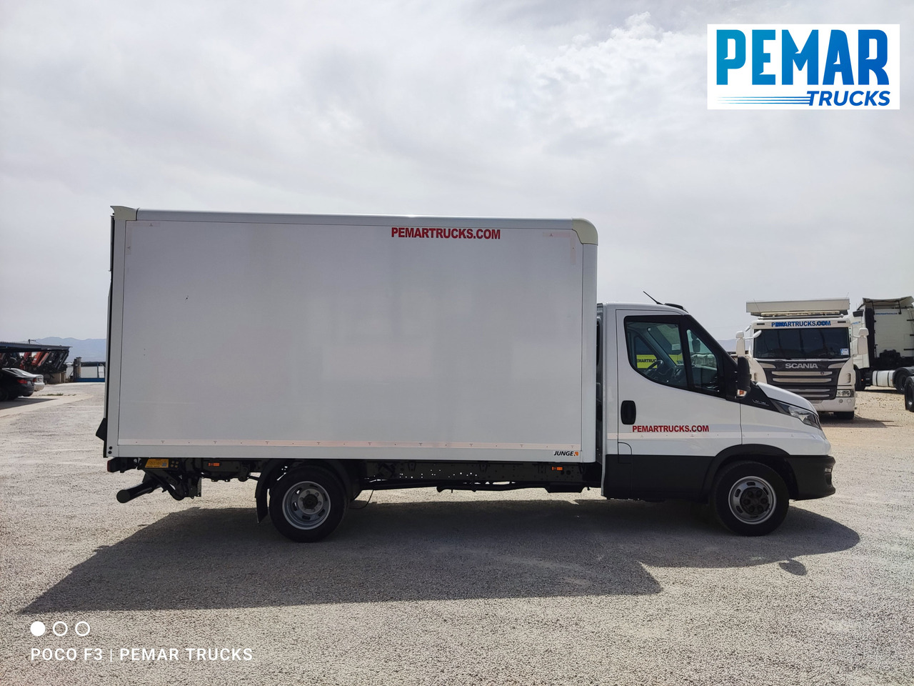 IVECO DAILY 35C16 CAJA CERRADA DOBLE RUEDA - Fourgon grand volume: photos 4 IVECO DAILY 35C16 CAJA CERRADA DOBLE RUEDA - Fourgon grand volume: photos 4