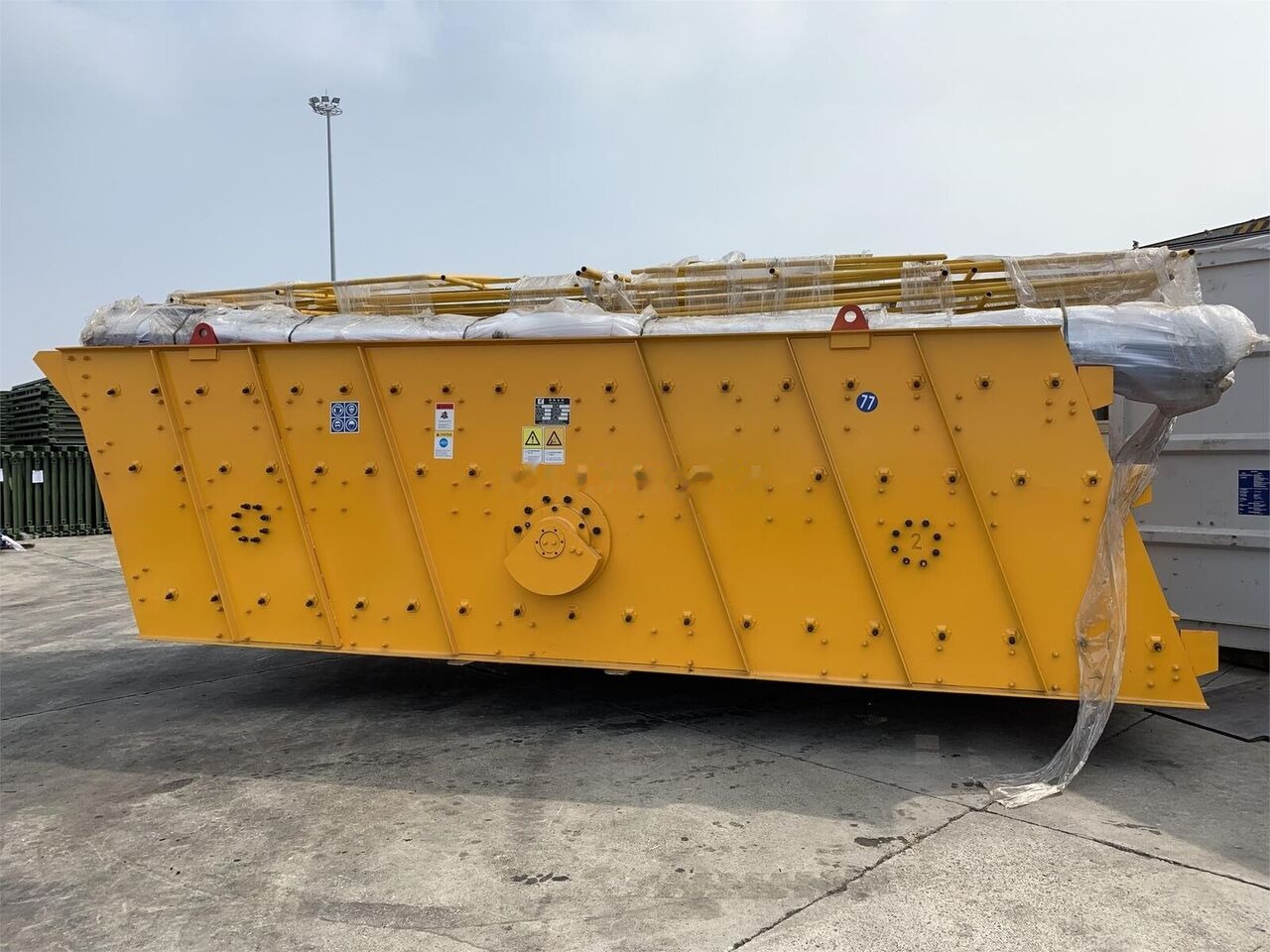 Kinglink 3YK1854 Quarry Aggregates Vibrating Grizzly Screen - Crible: photos 2 Kinglink 3YK1854 Quarry Aggregates Vibrating Grizzly Screen - Crible: photos 2