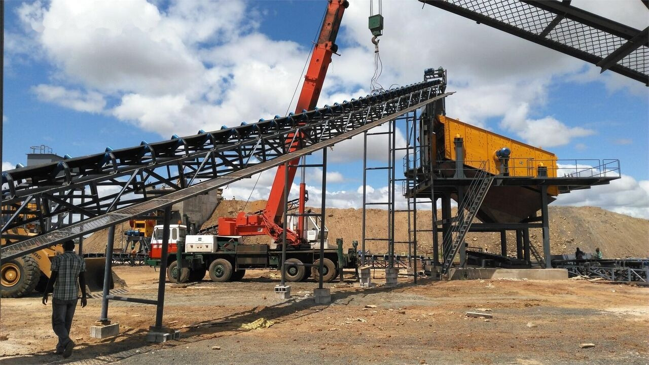 Kinglink Inclined Basalt Vibrating Screen 4YK2160 - Crible: photos 3 Kinglink Inclined Basalt Vibrating Screen 4YK2160 - Crible: photos 3