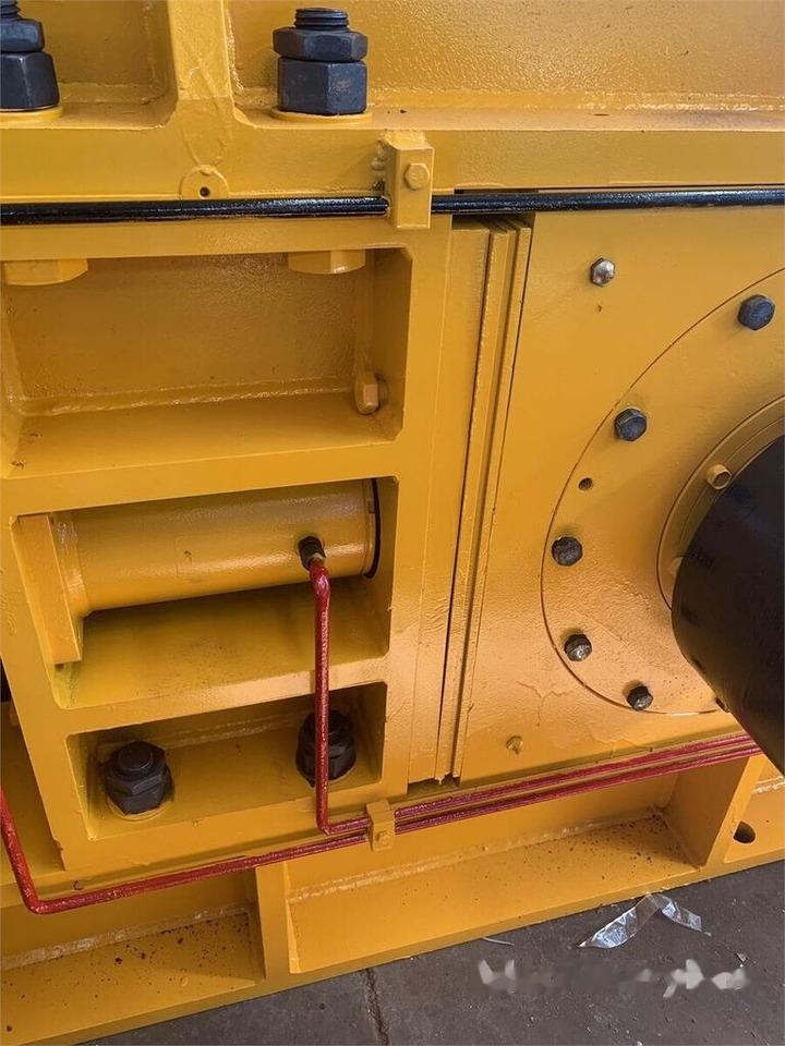 Kinglink KL2PGS1800 Hydraulic Double Roller Crusher - Concasseur à cône: photos 2 Kinglink KL2PGS1800 Hydraulic Double Roller Crusher - Concasseur à cône: photos 2