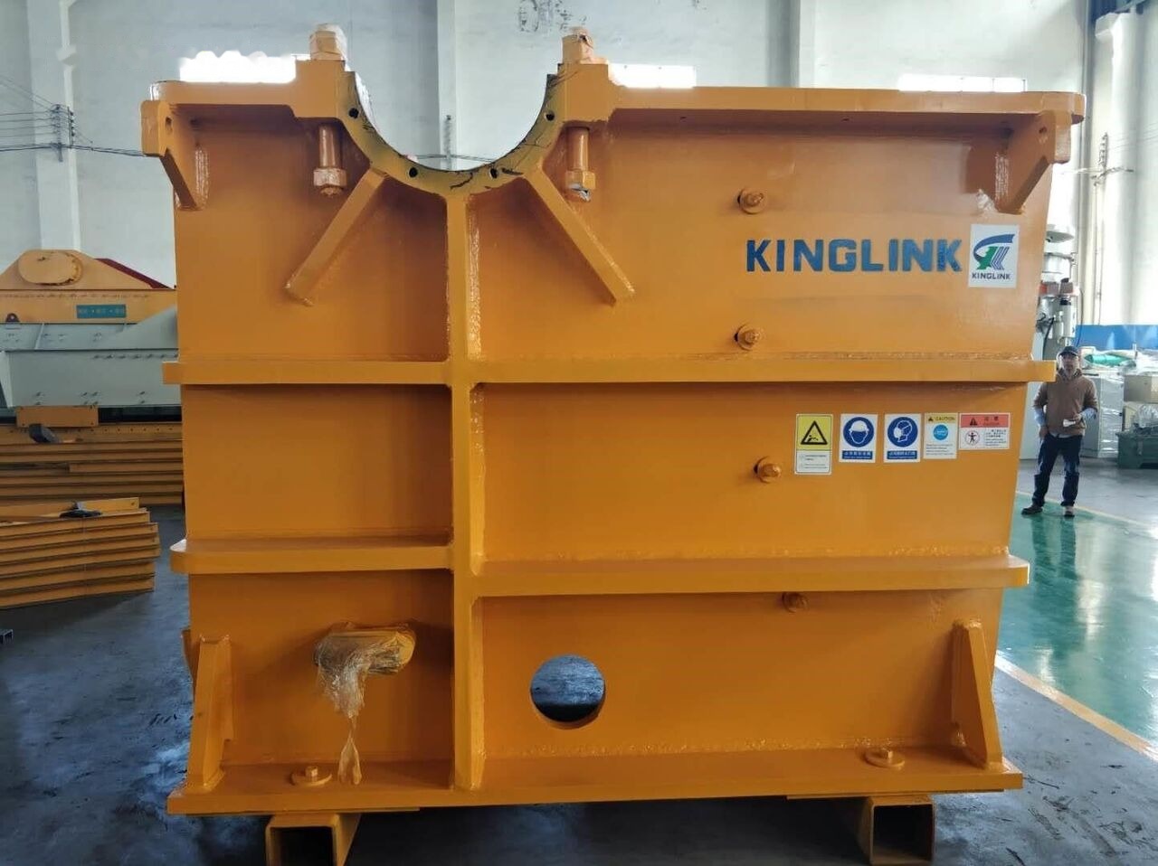 Kinglink KPE1200x1000 Primary Jaw Crusher for Quarry - Concasseur à mâchoires: photos 3 Kinglink KPE1200x1000 Primary Jaw Crusher for Quarry - Concasseur à mâchoires: photos 3