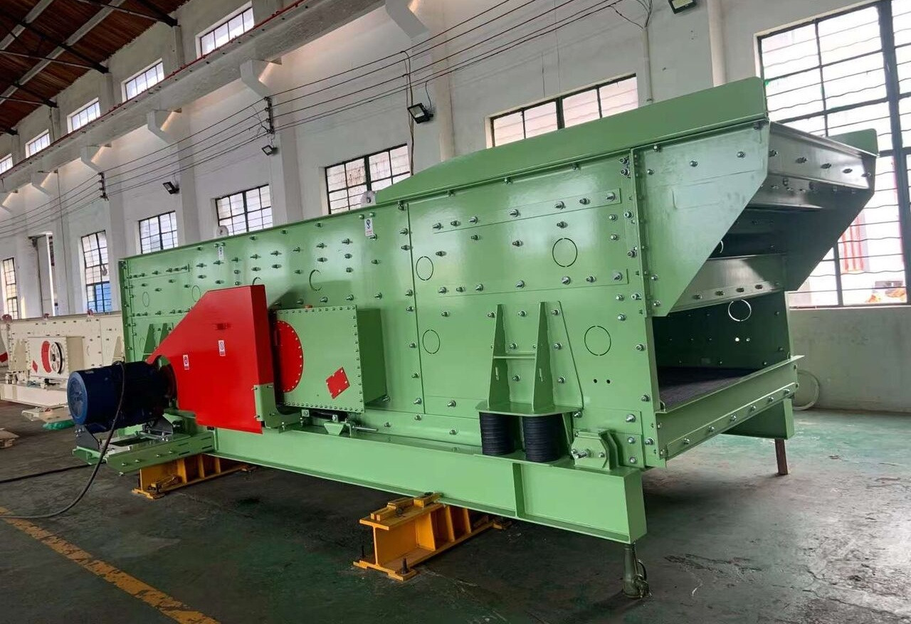 Kinglink TTH Horizontal Heavy duty Vibrating Screen - Crible: photos 1 Kinglink TTH Horizontal Heavy duty Vibrating Screen - Crible: photos 1