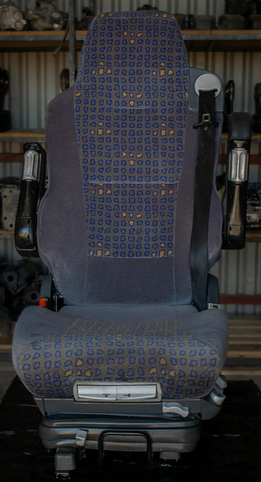 MAN TGA AIR SEAT - DRIVER - Siège pour Camion: photos 1 MAN TGA AIR SEAT - DRIVER - Siège pour Camion: photos 1