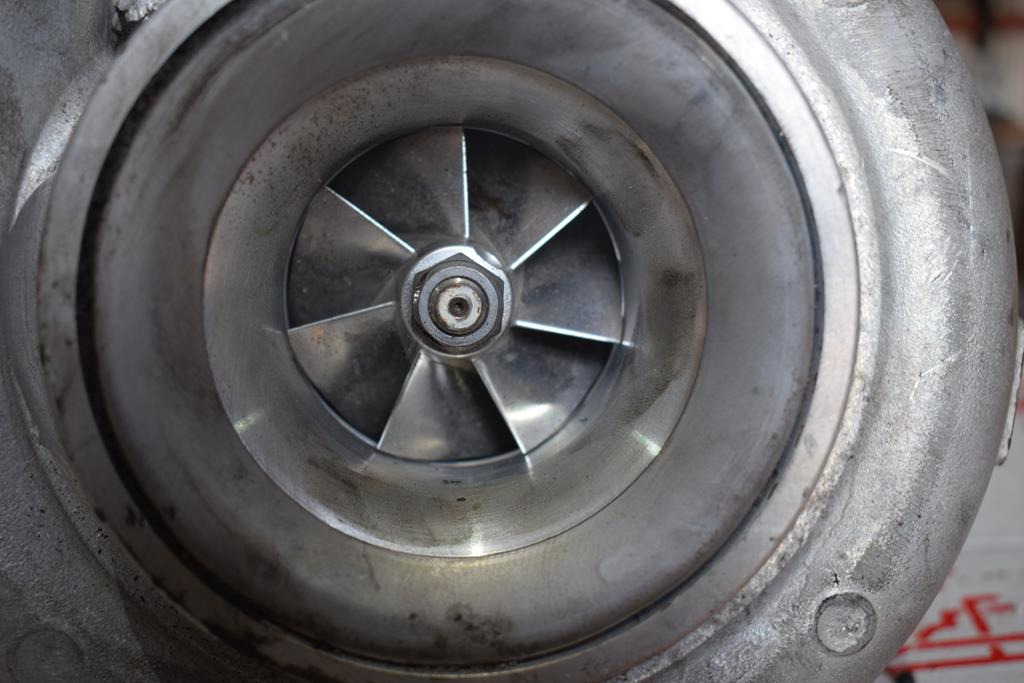 MERCEDES-BENZ ACTROS OM 472 - EURO 6 - Turbocompresseur pour Camion: photos 3 MERCEDES-BENZ ACTROS OM 472 - EURO 6 - Turbocompresseur pour Camion: photos 3