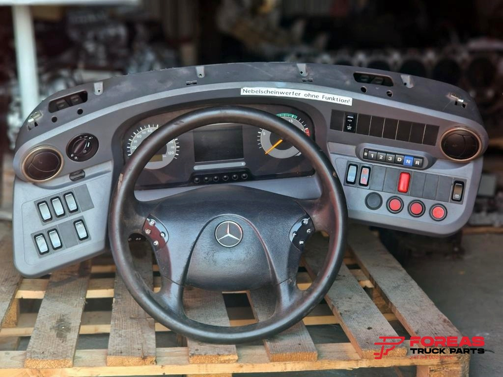 MERCEDES-BENZ CITARO - Panel de instrumentos pour Bus: photos 2 MERCEDES-BENZ CITARO - Panel de instrumentos pour Bus: photos 2
