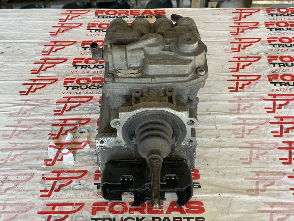 WABCO BRAKE VALVE FOR MAN - 4800200220 - Valve de frein pour Camion: photos 1 WABCO BRAKE VALVE FOR MAN - 4800200220 - Valve de frein pour Camion: photos 1