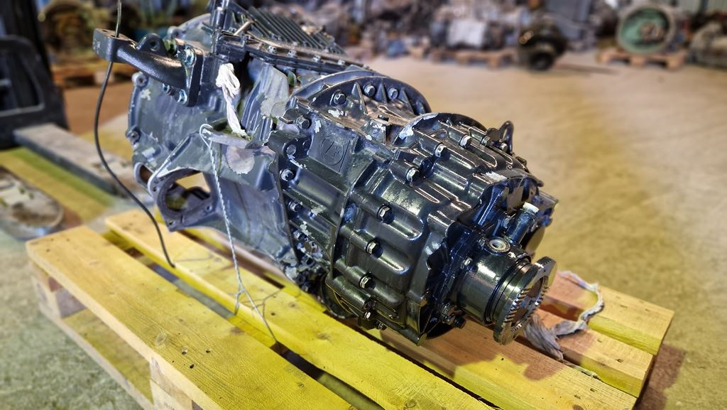 ZF ASTRONIC MID 12 AS 1210 TO - 81.32004 - 6194 - Boîte de vitesse pour Camion: photos 3 ZF ASTRONIC MID 12 AS 1210 TO - 81.32004 - 6194 - Boîte de vitesse pour Camion: photos 3