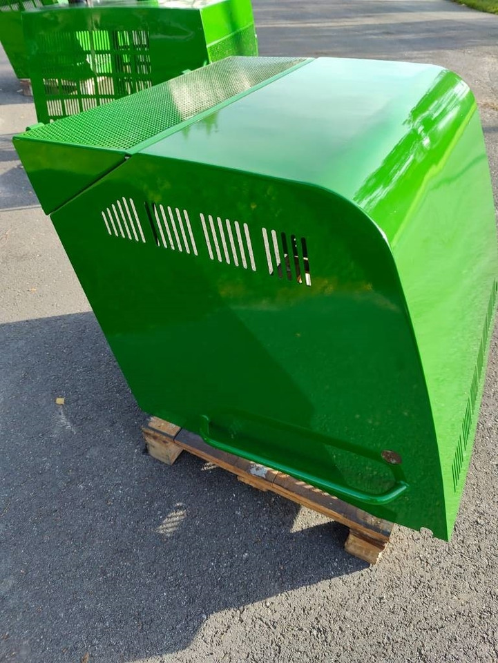 John Deere Hoods For D-serie machines - Capot pour Machine agricole: photos 2 John Deere Hoods For D-serie machines - Capot pour Machine agricole: photos 2