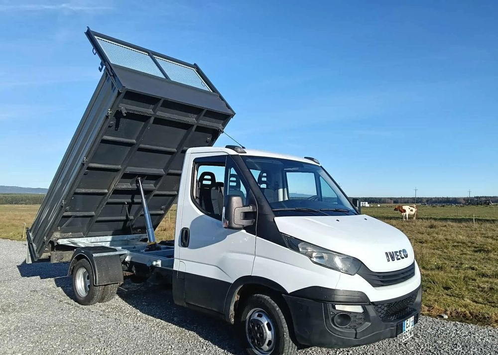 Iveco DAILY 35C13, 35C13, 35C15 - Utilitaire benne: photos 2 Iveco DAILY 35C13, 35C13, 35C15 - Utilitaire benne: photos 2