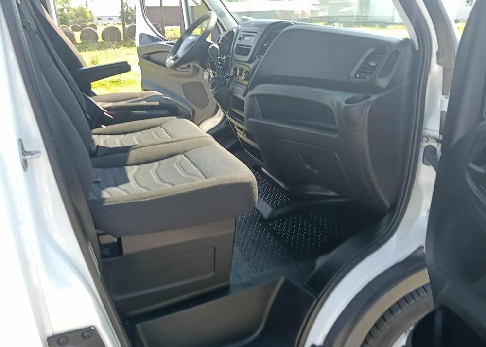 Iveco DAILY 35C14, 35C13, 35C12 - Utilitaire benne: photos 5 Iveco DAILY 35C14, 35C13, 35C12 - Utilitaire benne: photos 5