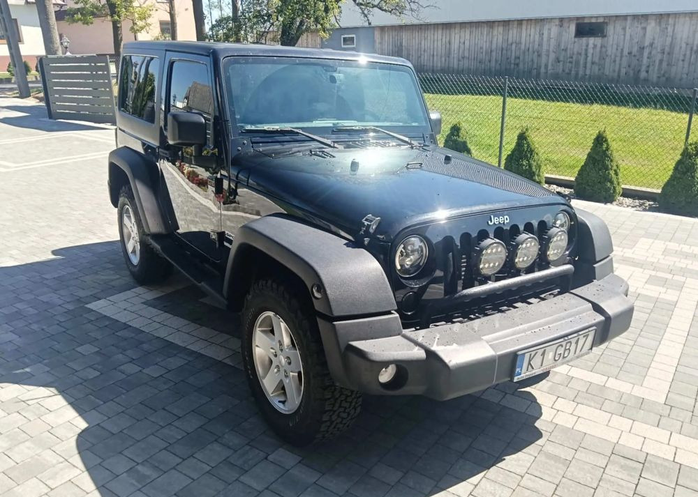 Jeep Wrangler 2.8 CRD Sport - SUV: photos 1 Jeep Wrangler 2.8 CRD Sport - SUV: photos 1