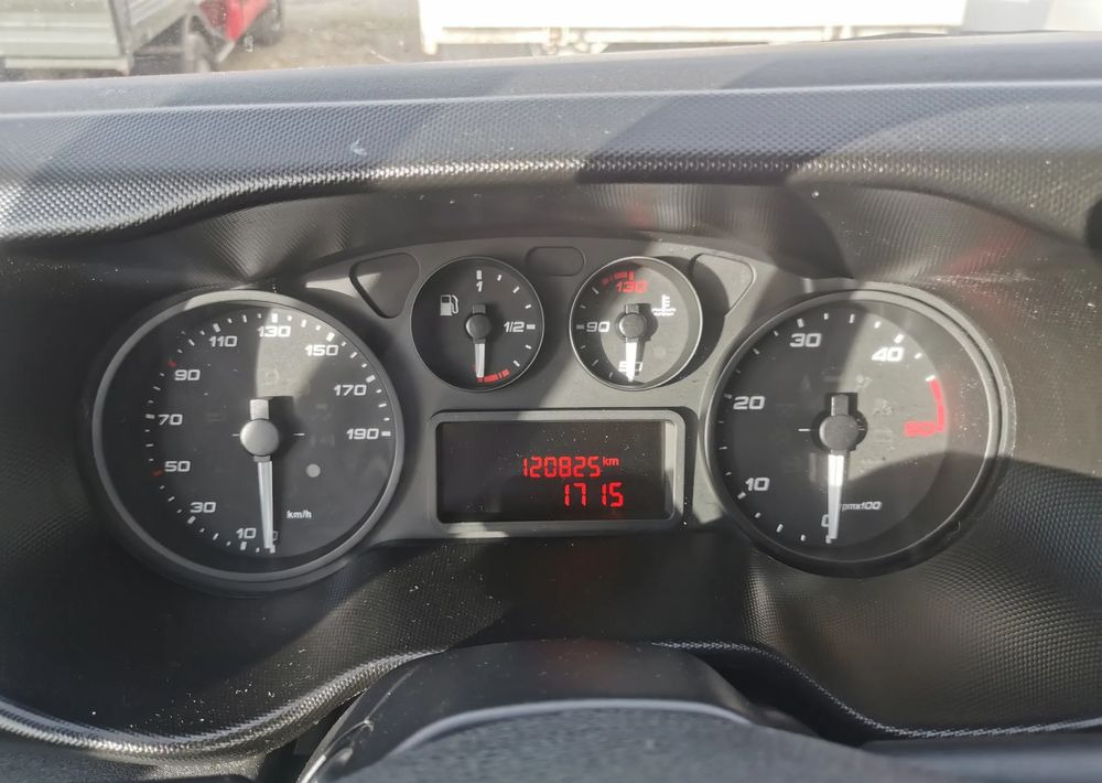 Fourgon grand volume Iveco 3.0-150KM Daily 35C15 Kontener długi rama 35-150 kiper Klimatyzacja długi rozstaw: photos 12
