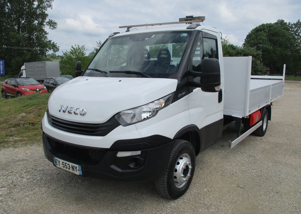 Iveco Daily 3.0 na bliźniaku 70C18 skrzynia, laweta, rama, HDS, 70-180 kiper - Camion plateau: photos 1 Iveco Daily 3.0 na bliźniaku 70C18 skrzynia, laweta, rama, HDS, 70-180 kiper - Camion plateau: photos 1