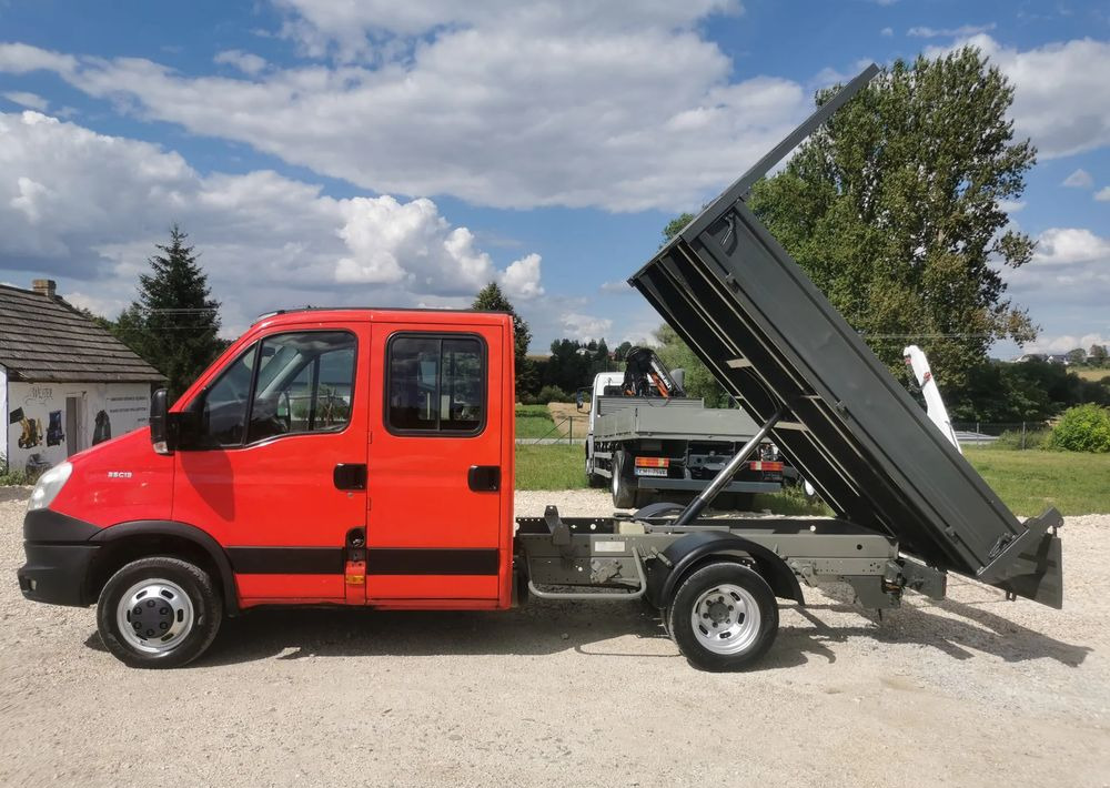 Iveco Daily 35C13 Brygadówka wywrotka Klimatyzacja Dubel hak kiper doka 35C13 - Utilitaire benne: photos 5 Iveco Daily 35C13 Brygadówka wywrotka Klimatyzacja Dubel hak kiper doka 35C13 - Utilitaire benne: photos 5