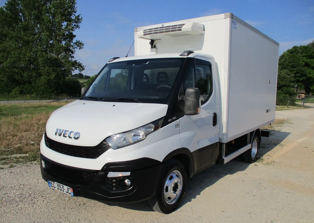 Iveco Daily 35C13 chłodnia Mroźnia na bliźniaku 35-130 Thermo King agregat - Utilitaire frigorifique: photos 1 Iveco Daily 35C13 chłodnia Mroźnia na bliźniaku 35-130 Thermo King agregat - Utilitaire frigorifique: photos 1