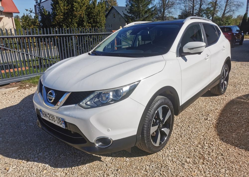 SUV Nissan Qashqai 1.2 DIG-T N-Connecta EU6: photos 1