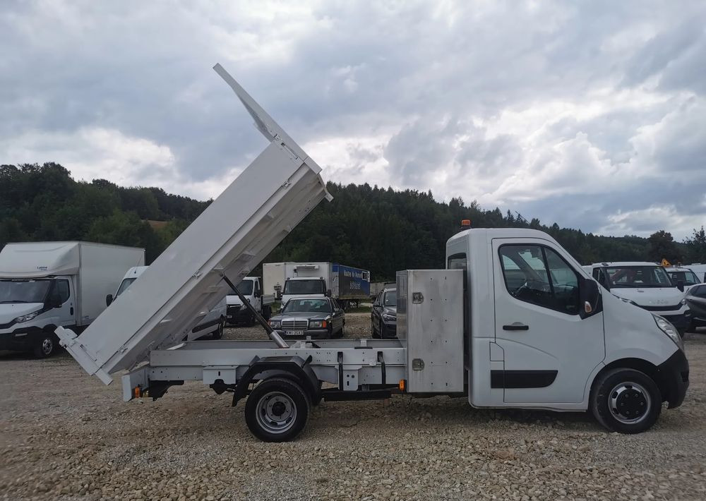 Renault Master Kiper wywrotka 2.3-145KM Hak Bliźniak klimatyzacja Kamera cofania - Utilitaire benne: photos 2 Renault Master Kiper wywrotka 2.3-145KM Hak Bliźniak klimatyzacja Kamera cofania - Utilitaire benne: photos 2