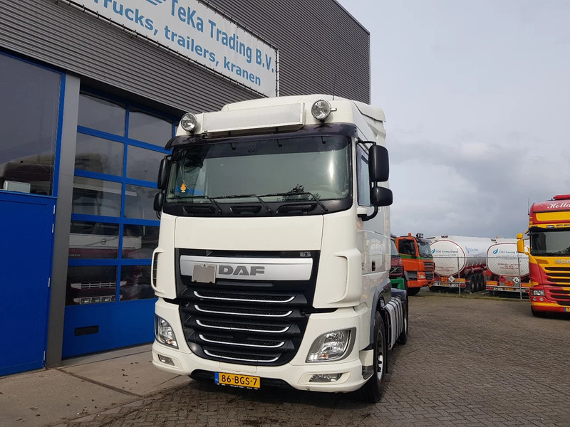 DAF XF 440 616 DKM Double Tank Brandnew condition - Tracteur routier: photos 2 DAF XF 440 616 DKM Double Tank Brandnew condition - Tracteur routier: photos 2