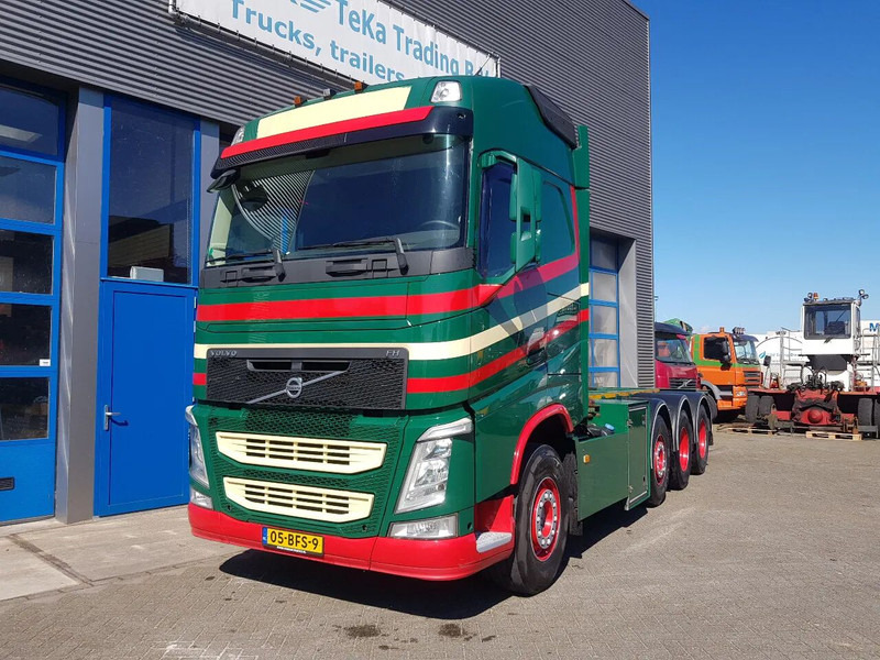 Volvo FH 500 8x2 Euro 6 Netherlands truck - Camion porte-conteneur/ Caisse mobile: photos 1 Volvo FH 500 8x2 Euro 6 Netherlands truck - Camion porte-conteneur/ Caisse mobile: photos 1