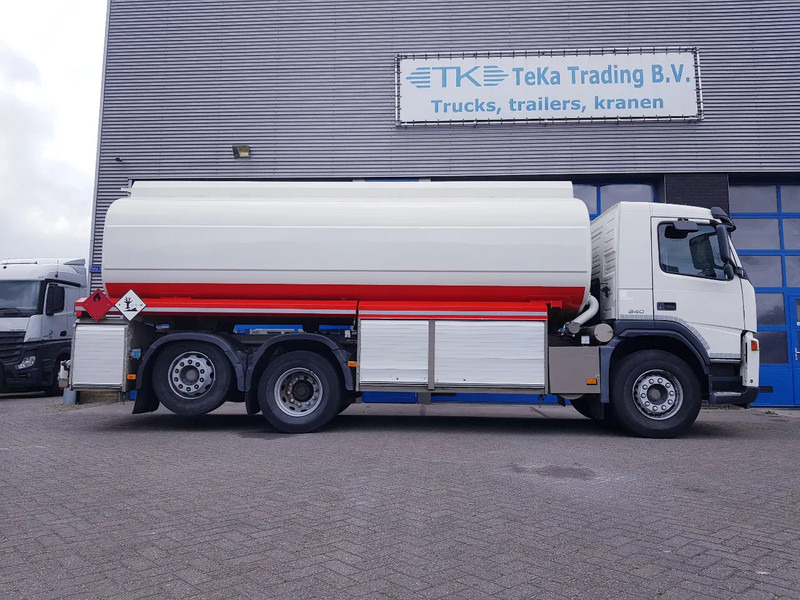 Crédit-bail de Volvo FM 9.340 Fuel 21.400 Liter 3 Comp Euro 3 Volvo FM 9.340 Fuel 21.400 Liter 3 Comp Euro 3: photos 7