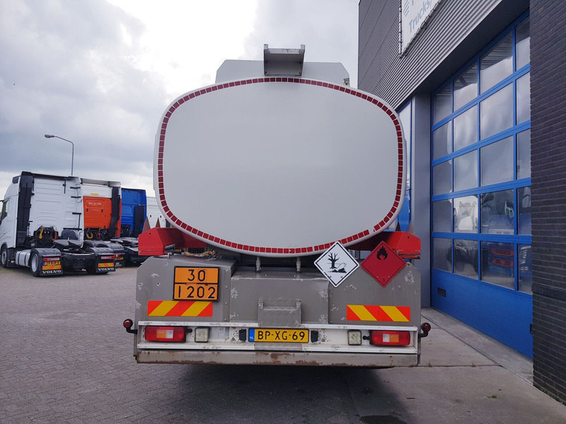 Volvo FM 9.340 Fuel 21.400 Liter 3 Comp Euro 3 - Camion citerne: photos 5 Volvo FM 9.340 Fuel 21.400 Liter 3 Comp Euro 3 - Camion citerne: photos 5