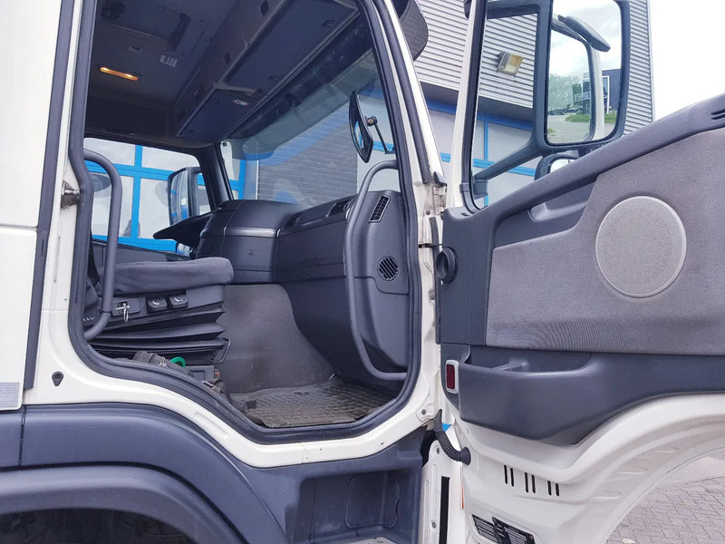 Crédit-bail de Volvo FM 9.340 Fuel 21.400 Liter 3 Comp Euro 3 Volvo FM 9.340 Fuel 21.400 Liter 3 Comp Euro 3: photos 18
