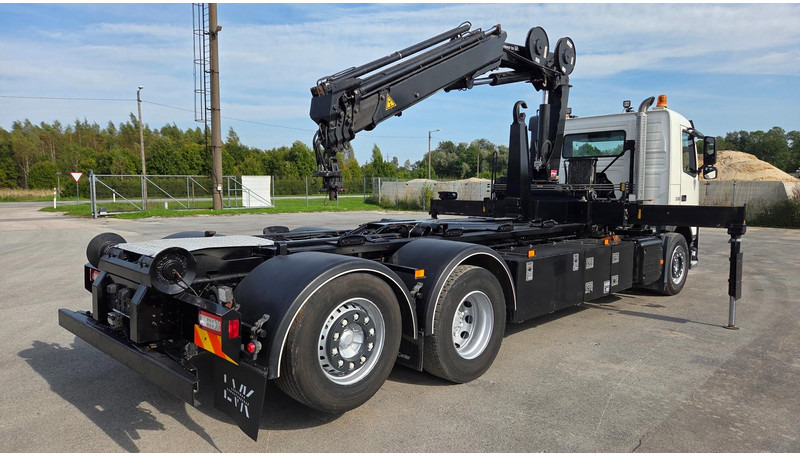 Volvo FM330 6X2*4 - Camion ampliroll, Camion grue: photos 5 Volvo FM330 6X2*4 - Camion ampliroll, Camion grue: photos 5