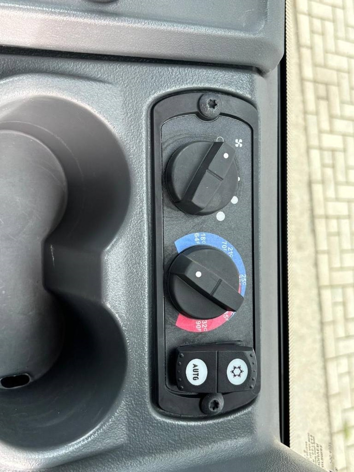 Bulldozer CAT D 6 K 2 XL (Low Verified Hours): photos 12 Bulldozer CAT D 6 K 2 XL (Low Verified Hours): photos 12