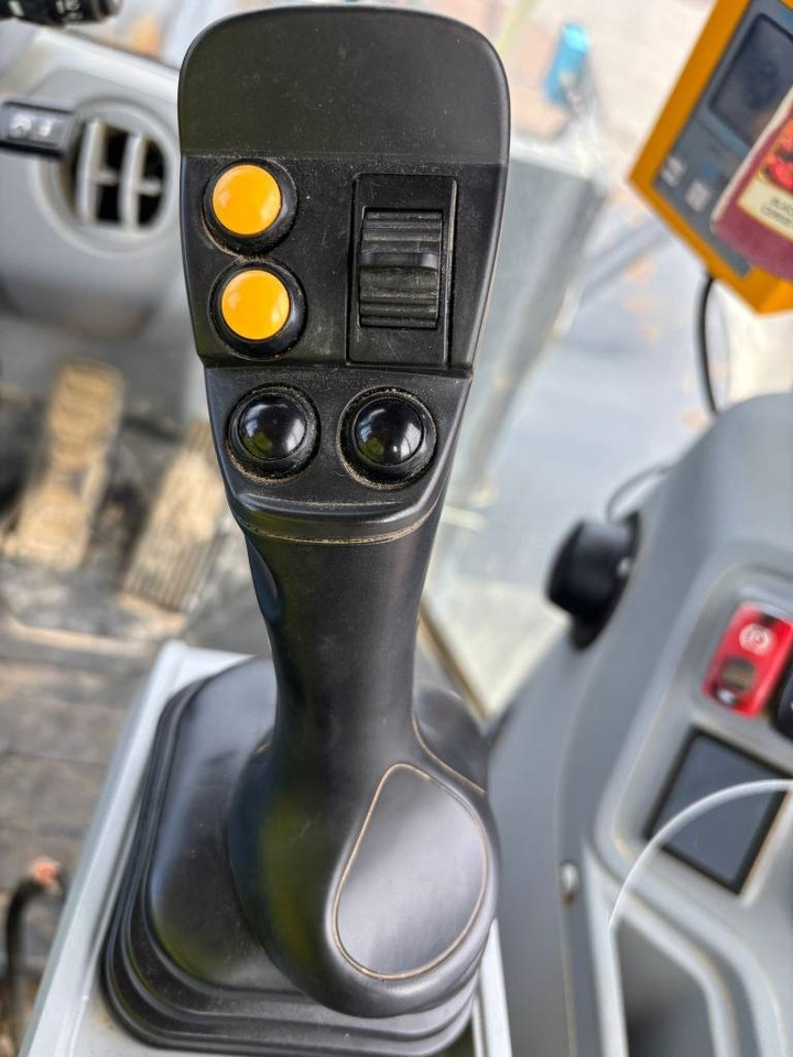 Chargeuse sur pneus Doosan DL 420-7 (CDC): photos 23